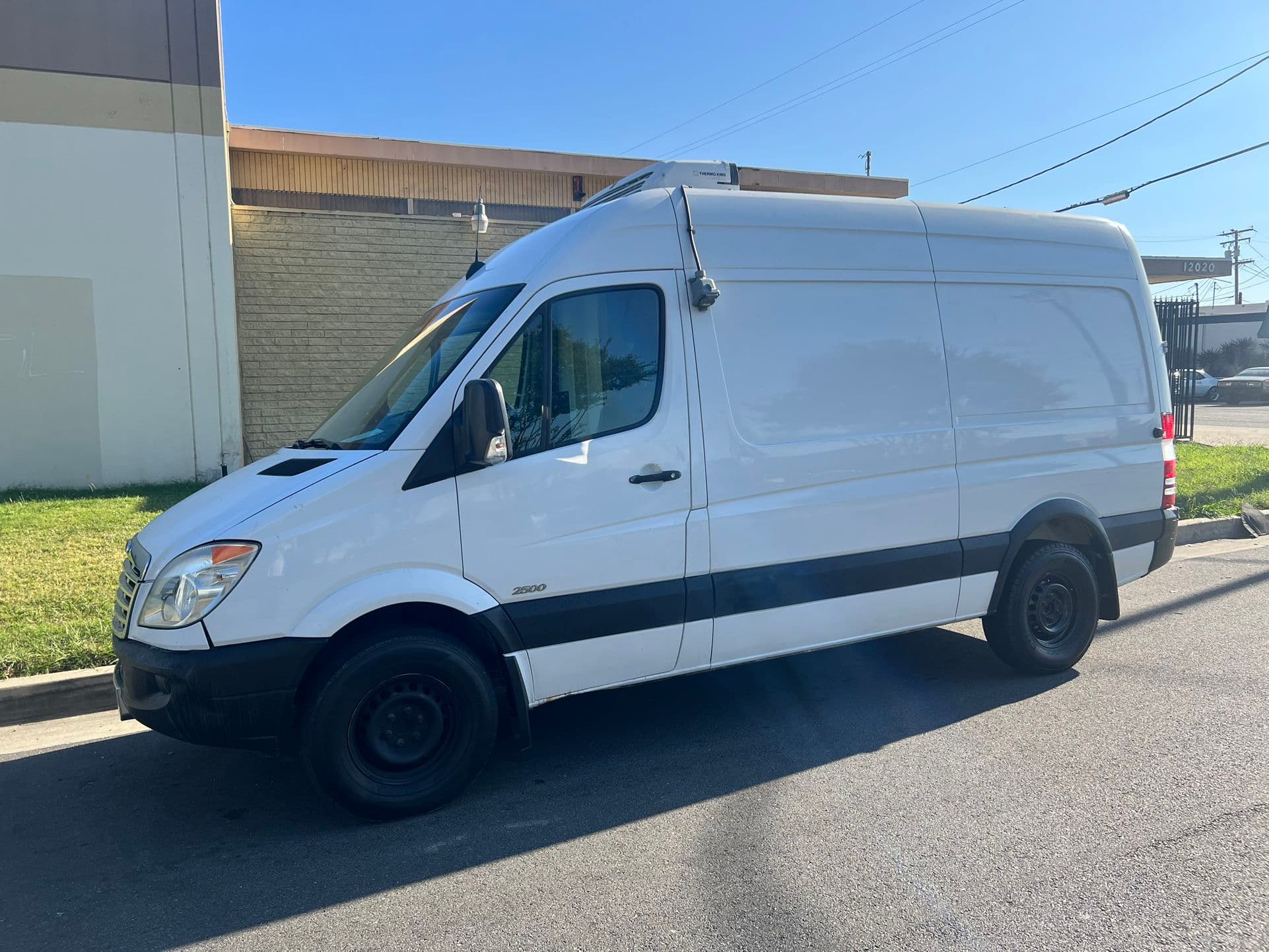 2013 Mercedes-Benz Sprinter - Image 1